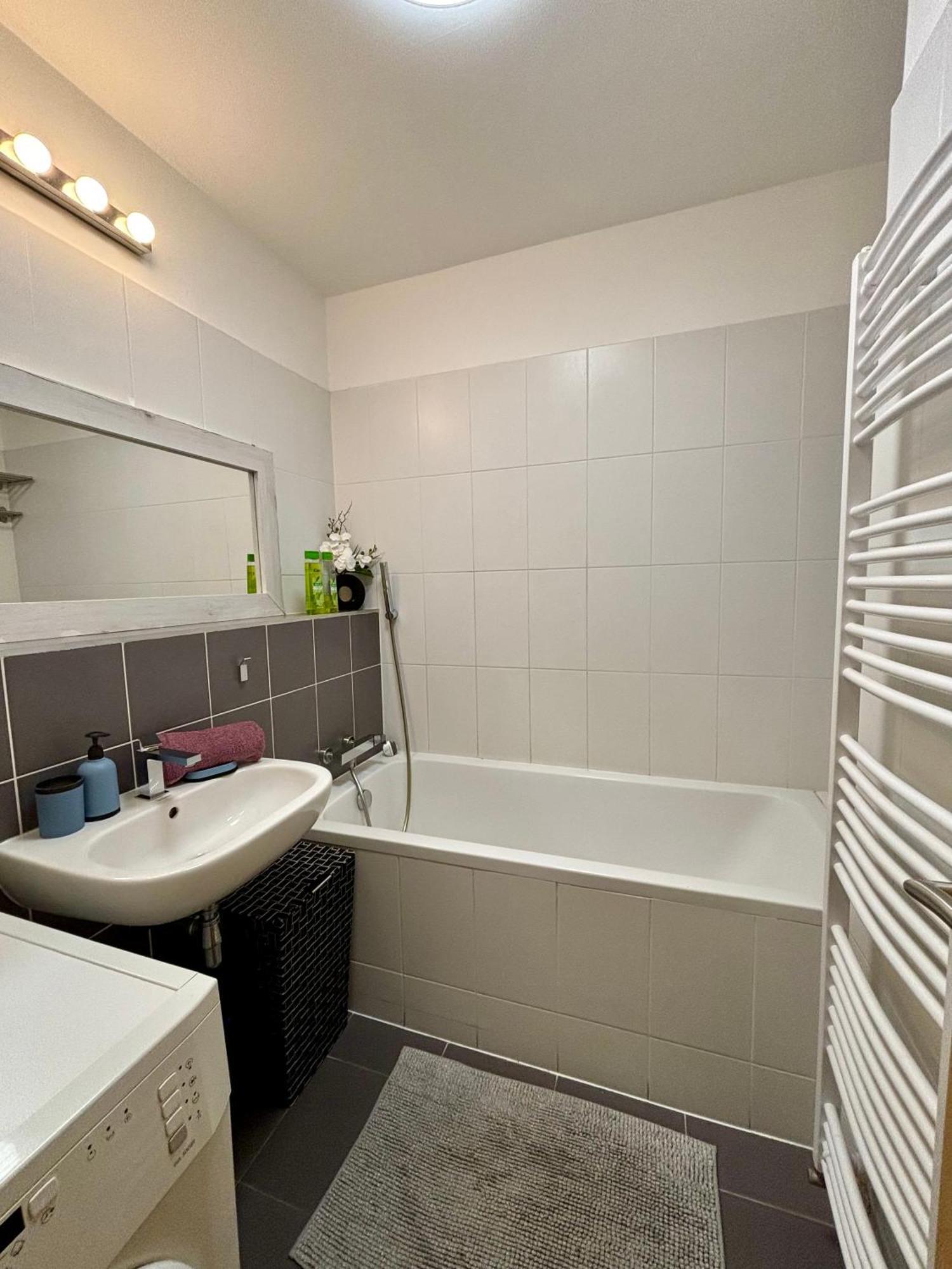 布拉迪斯拉发Three Towers With Beautiful View And Parking!公寓 外观 照片