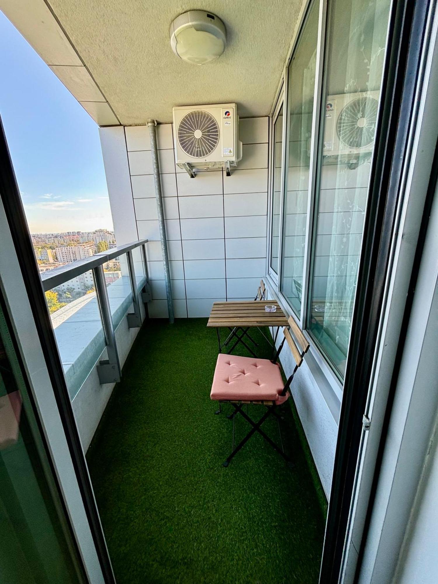 布拉迪斯拉发Three Towers With Beautiful View And Parking!公寓 外观 照片